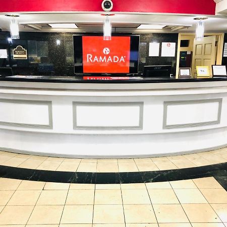 Ramada By Wyndham Birmingham Airport Hotel Exterior foto