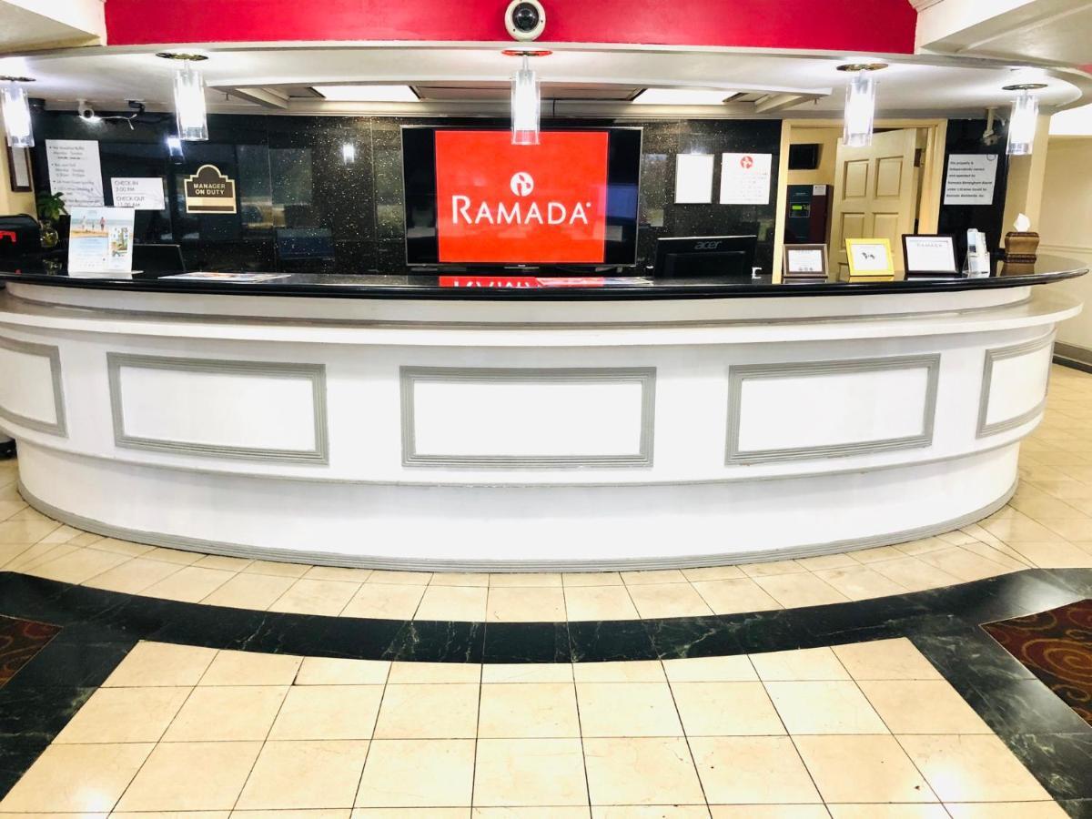 Ramada By Wyndham Birmingham Airport Hotel Exterior foto